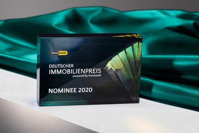 Studioaufnahme eines Awards umgesetzt vom Produktfotograf Nürnberg.