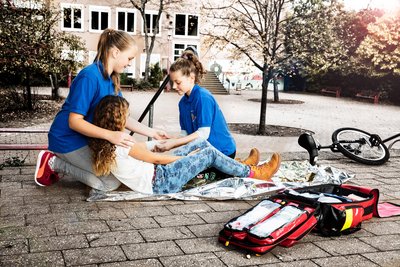 Schulsanitätsdienst im Einsatz als Teil der Employer Branding Kampagne vom Fotograf Nürnberg