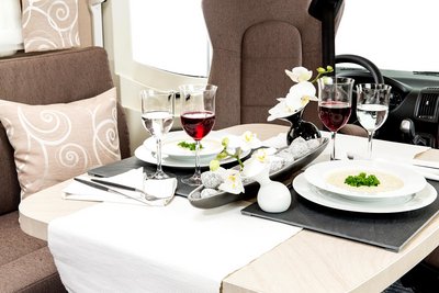 Esstisch mit Foodstyling Fotograf Nürnberg
