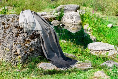 Imagefotografie einer Outdoordecke im Grünen – Werbefotograf Nürnberg für starke Markenbilder.