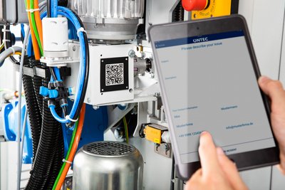Detailaufnahme Maschinenprogrammierung Azubi